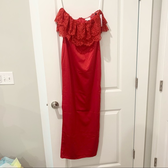 NWT Lovers + Friends Sylvia Gown - Picture 4 of 5